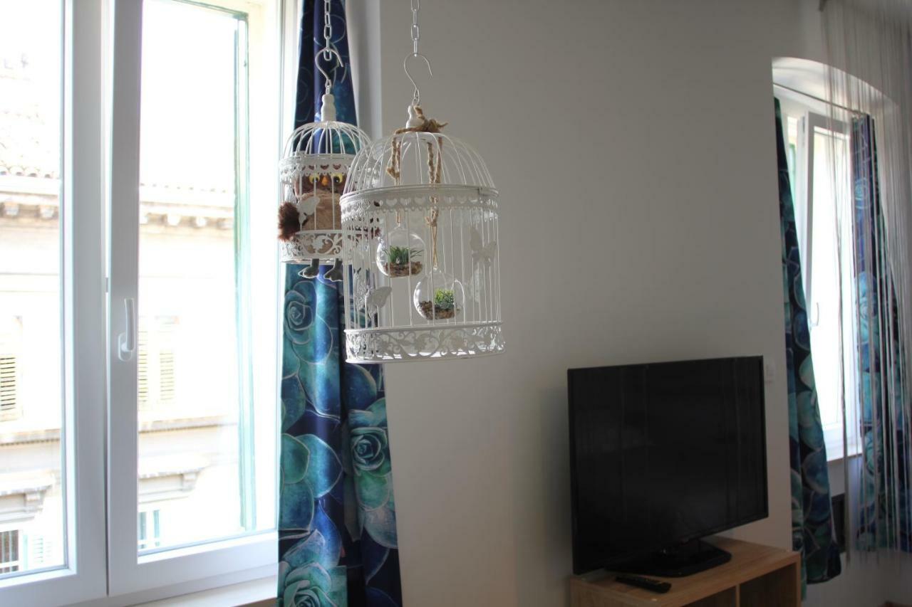 Cozy Apartment In Center Of Fiume Kültér fotó